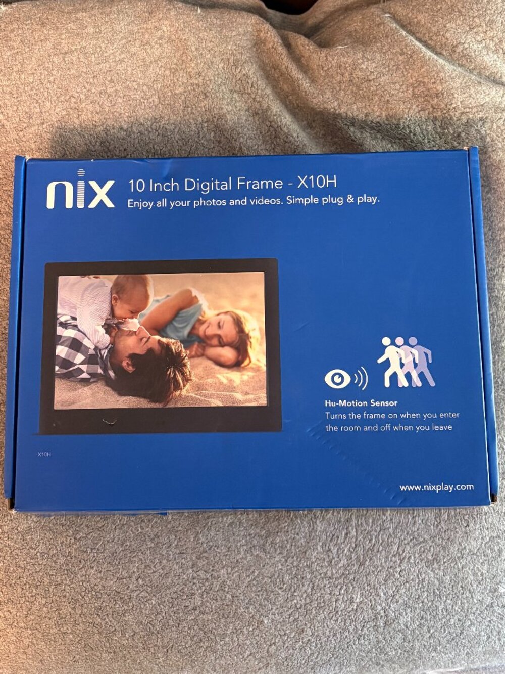 New Nix X10H 10in LCD Digital Photo Frame Black 2GB Motion Sensor USB MP4